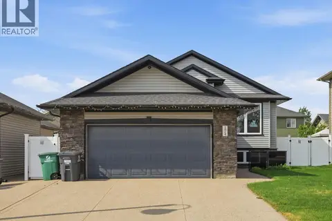 174 Whalley CRESCENT