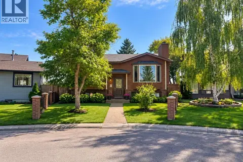 27 Castlebrook Court NE