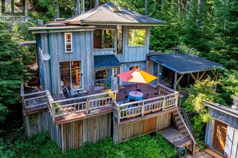 838 Sutil Point Rd