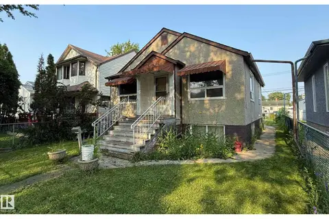 11825 67 ST NW