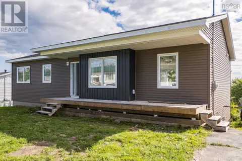 84 Sirius Crescent