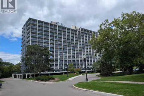 58 BRIDGEPORT Road E Unit# 806