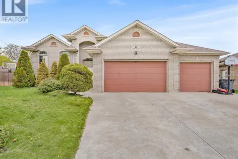 43 Sandy Lake DRIVE