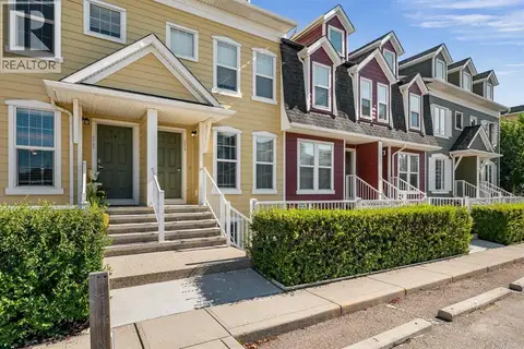 216 Mckenzie Towne Close SE