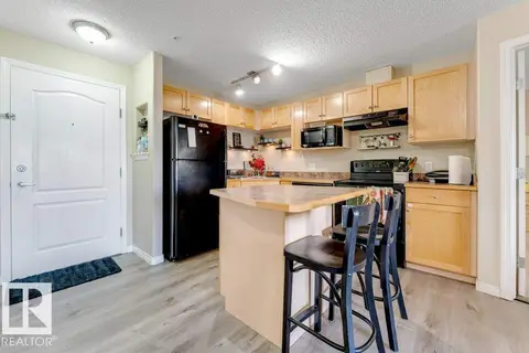 #233 3425 19 ST NW
