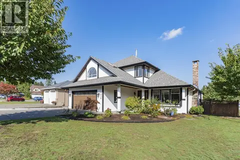 1830 WALNUT CRESCENT