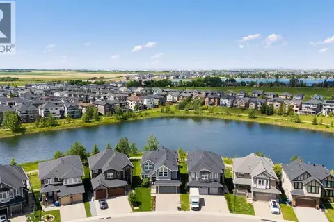 148 Kinniburgh Loop