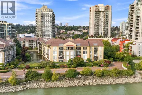 411 3 RENAISSANCE SQUARE
