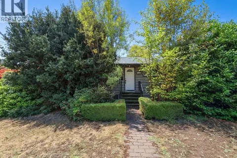 2155 MOHAWK AVENUE