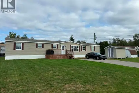 4 Amos Street