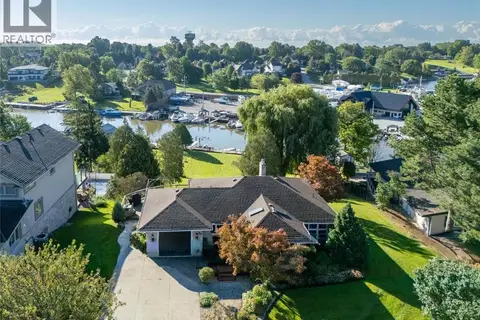 46 SUNNINGHILL Drive