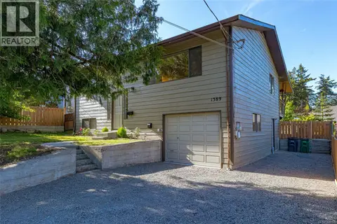 1389 Hastings St