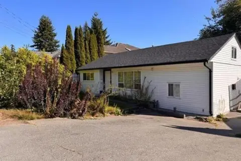 10852 140 STREET