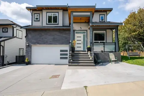 8494 FOREST GATE DRIVE, Eastern Hillsides
