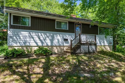 51 Pinehill Drive