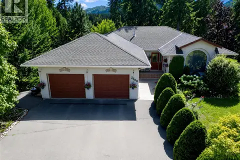 2600 Fairway Place
