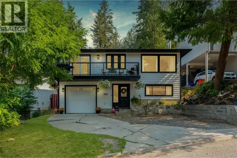 3925 Highland Park Crescent