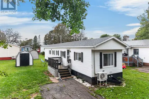 43 Linkletter Estates