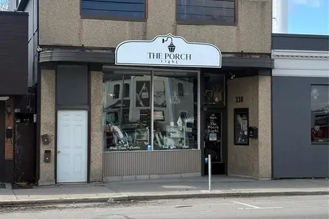 218 QUEEN STREET