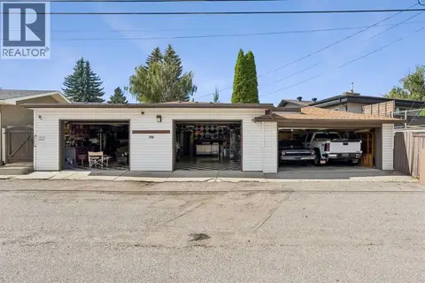 708 Lake Bonavista Drive SE