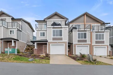 38 1928 WOODSIDE BOULEVARD, Mt Woodside