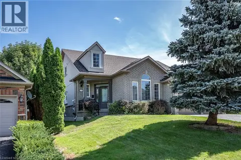 151 MOORE Crescent