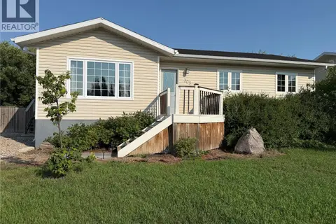 303 5th STREET W