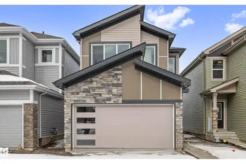 8724 183 AV NW
