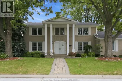 3590 HUNTINGTON AVENUE