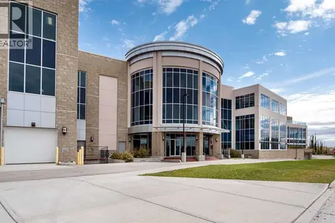 7136 11 Street NE