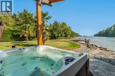 4718/4720 Shell Beach Rd