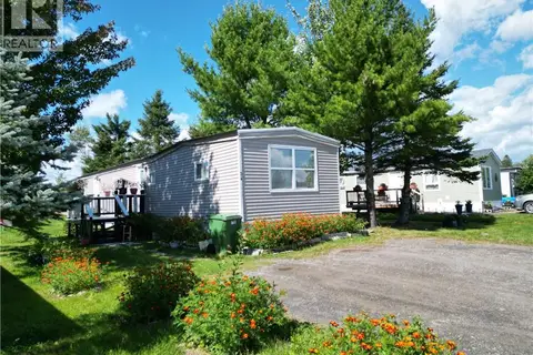 34 Leafwood Crescent