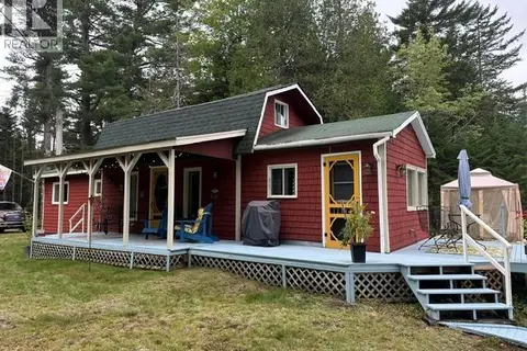 25 Mason Lane
