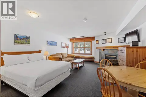 5275 Big White Road Unit# 215