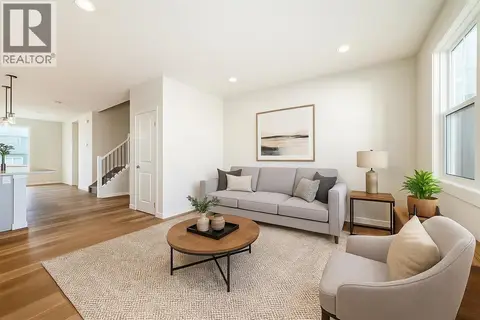 11 Blue Heron Parade SE
