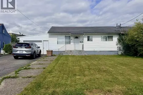 28 LILLOOET CRESCENT