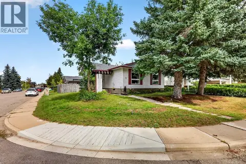 12 Brentwood Drive E