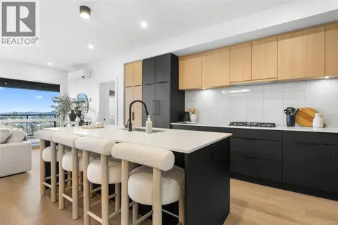116 2341 Bear Mountain Pkwy