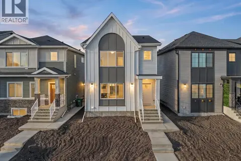 82 Rangeview Path SE