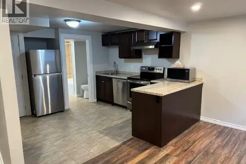 113 CORNERBROOK Crescent Unit# 2