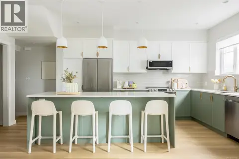 109 3230 Glendale Pl