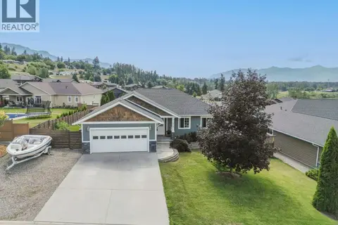 908 Purcell Crescent
