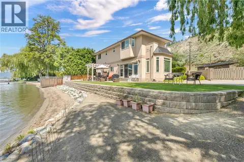 4597 Lakeside Road