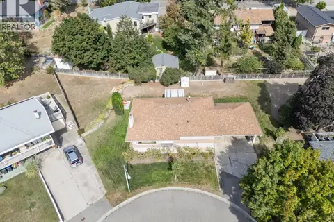 1442 Glenaire Crescent