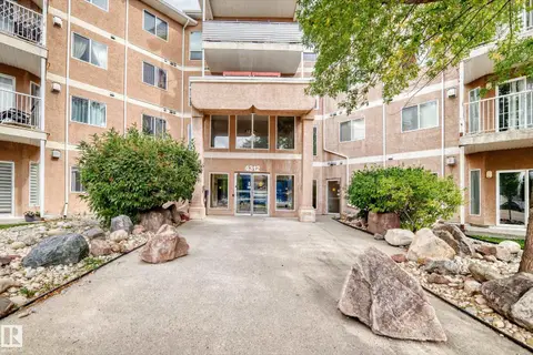 #316 4312 139 AV NW