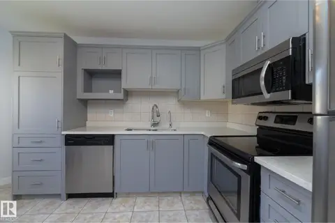 #37 3811 85 ST NW