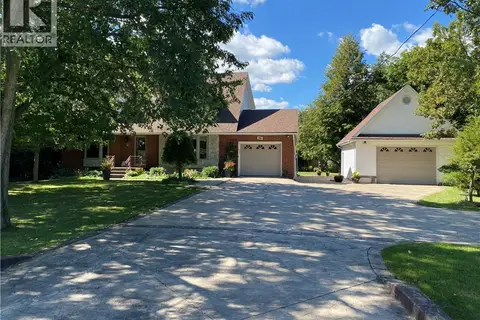 3076 GRASSIE Road