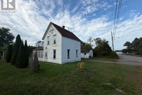62 Queen ST