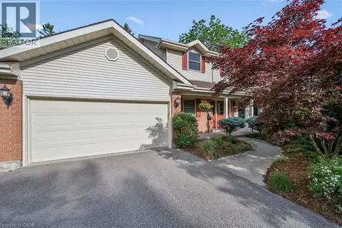21 TINATAWA Court