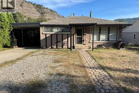 1116 Marianna Crescent